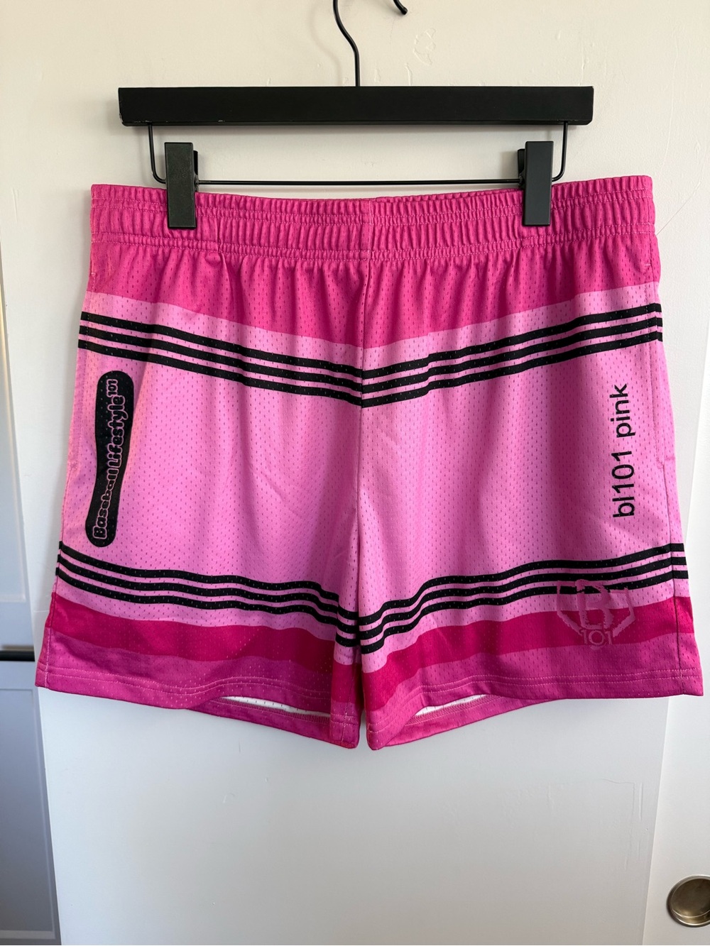 NWOT Baseball Lifestyle 101 Crayon Shorts Size Large